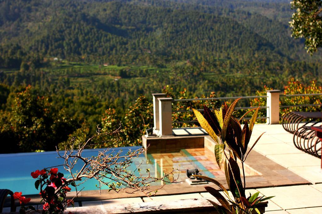 Hotel Puri Alam Bali Munduk Exterior foto